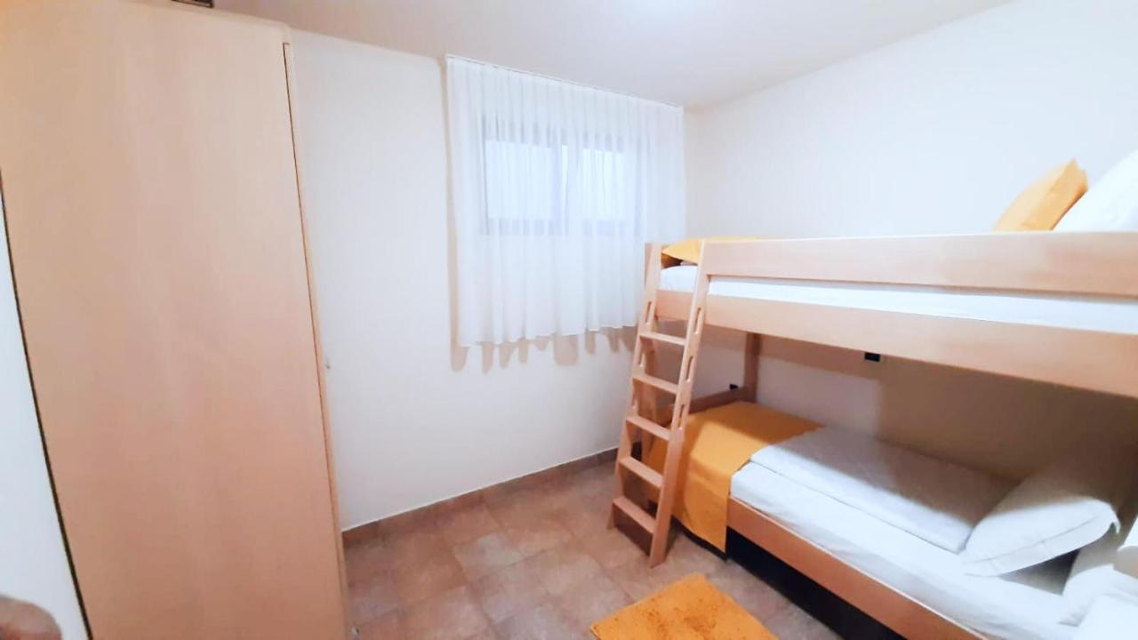 Relax Vila Kampel 科佩尔 外观 照片