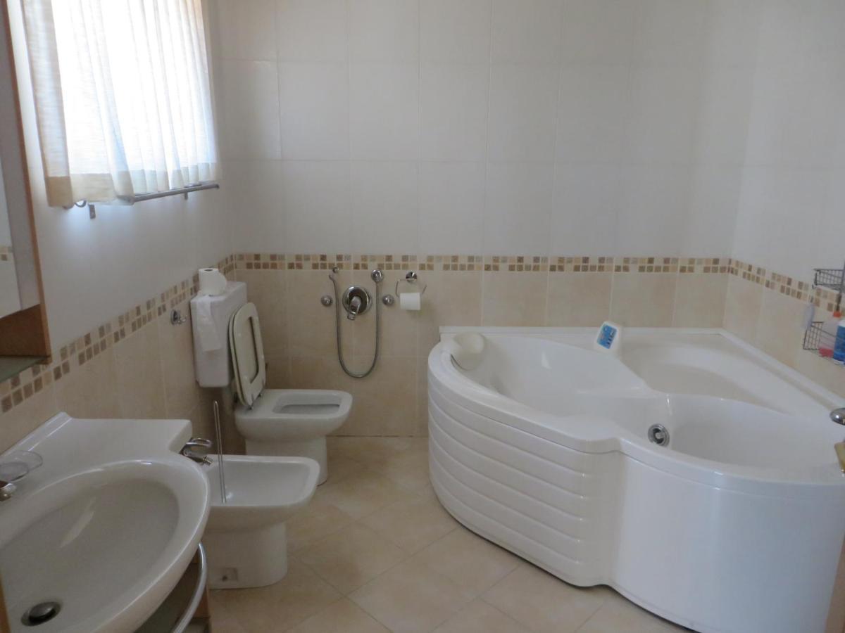 Relax Vila Kampel 科佩尔 外观 照片